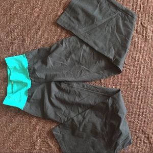 EUC Mari Dade fold over pant